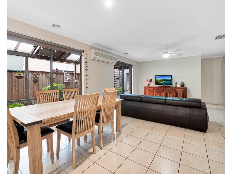 5 Ebony Street, Cranbourne VIC 3977