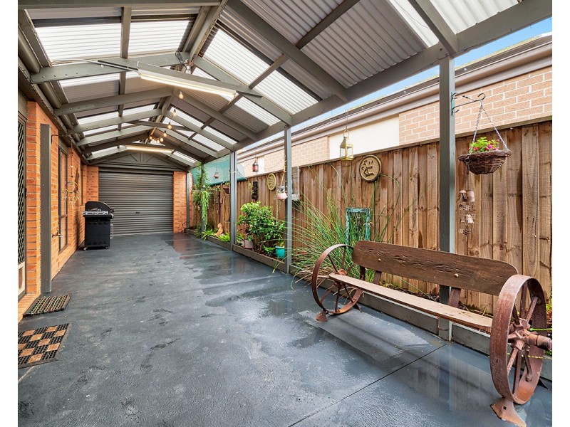 5 Ebony Street, Cranbourne VIC 3977