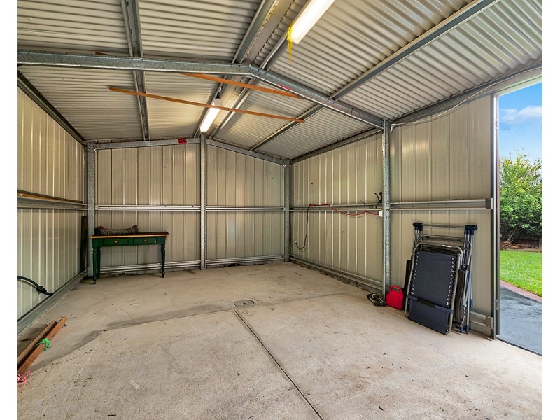 5 Ebony Street, Cranbourne VIC 3977