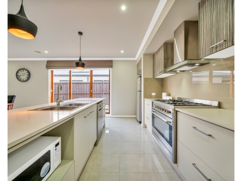 56 Goulburn St, Cranbourne East VIC 3977