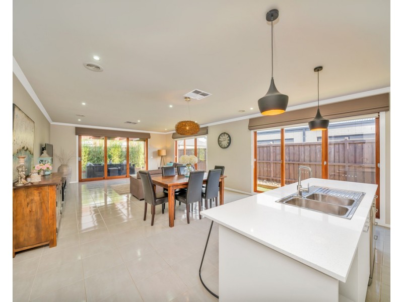 56 Goulburn St, Cranbourne East VIC 3977