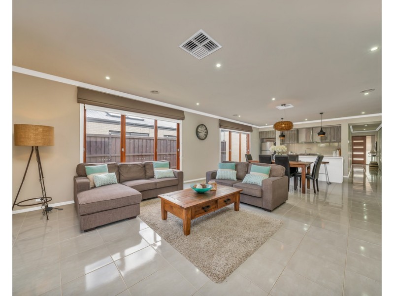 56 Goulburn St, Cranbourne East VIC 3977