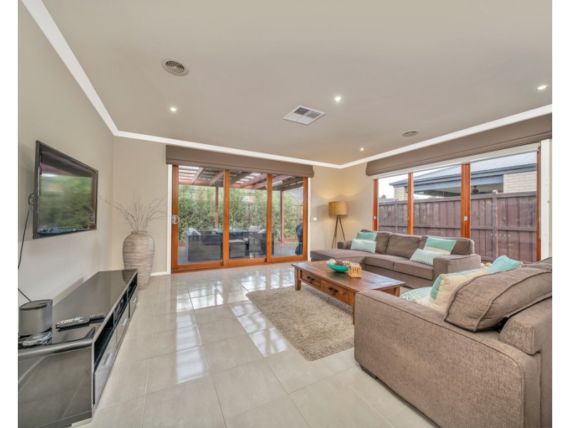 56 Goulburn St, Cranbourne East VIC 3977