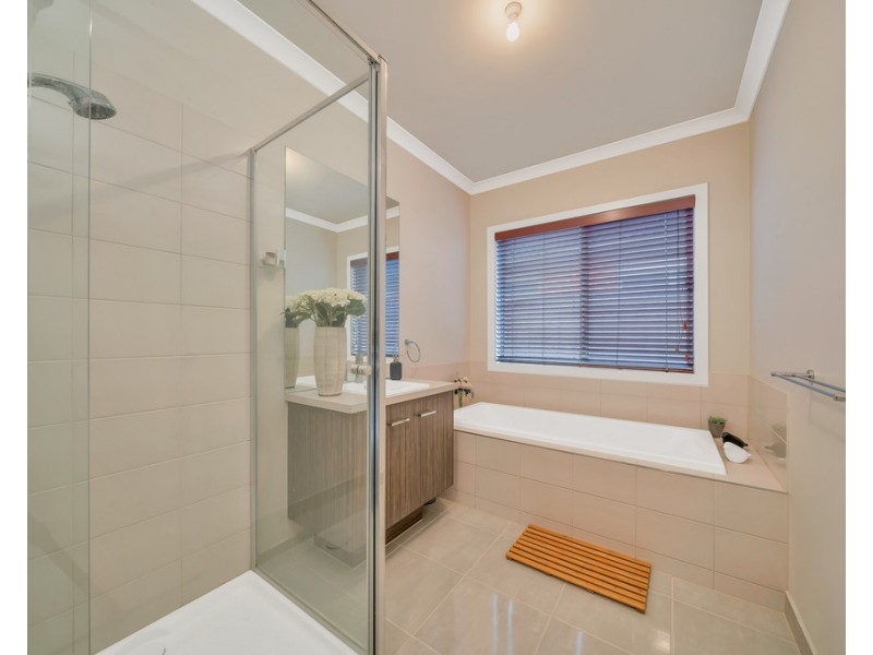 56 Goulburn St, Cranbourne East VIC 3977