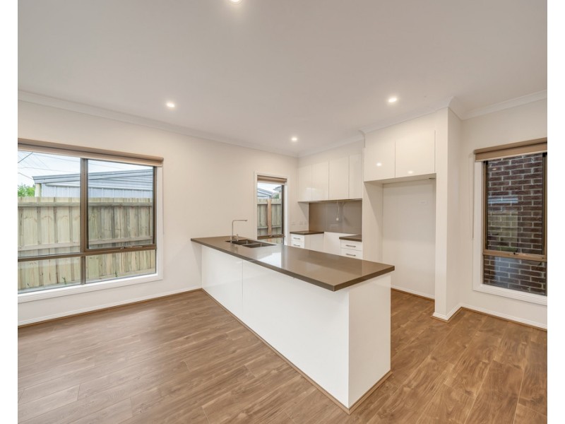 2/4 Caroline Street, Dandenong VIC 3175