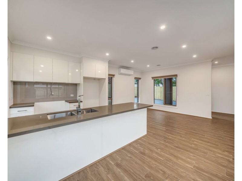 2/4 Caroline Street, Dandenong VIC 3175