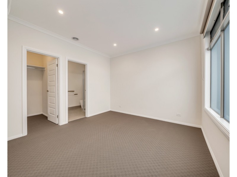 2/4 Caroline Street, Dandenong VIC 3175