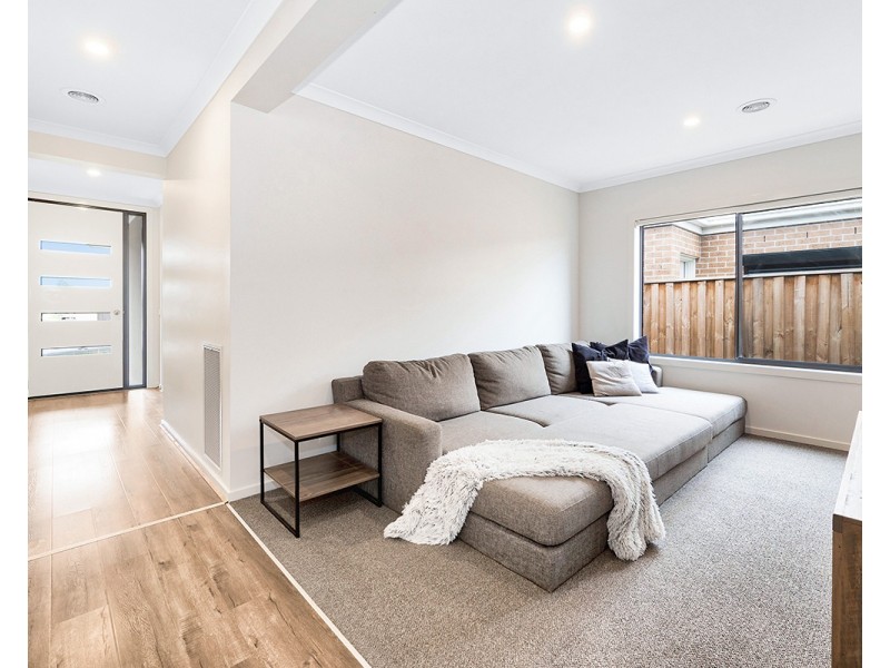 56 Hartleigh Street, Clyde VIC 3978