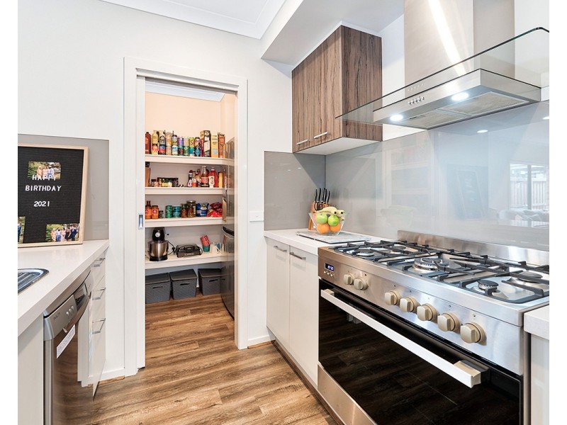 56 Hartleigh Street, Clyde VIC 3978