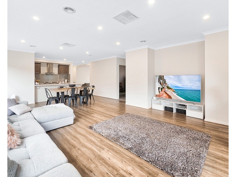 56 Hartleigh Street, Clyde VIC 3978