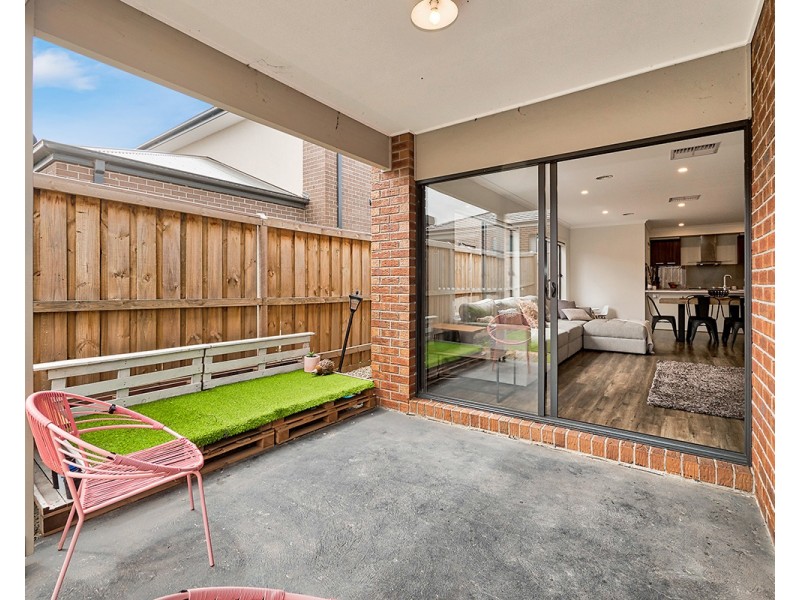 56 Hartleigh Street, Clyde VIC 3978