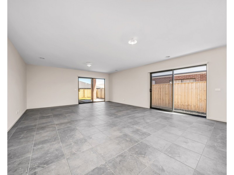 91 Encore Boulevard, Cranbourne South VIC 3977