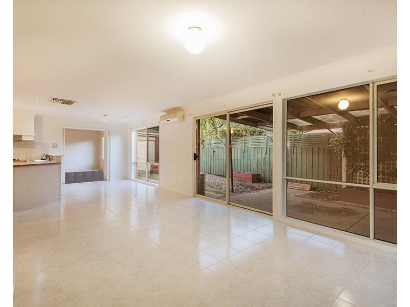 203 Monahans Road, Cranbourne West VIC 3977