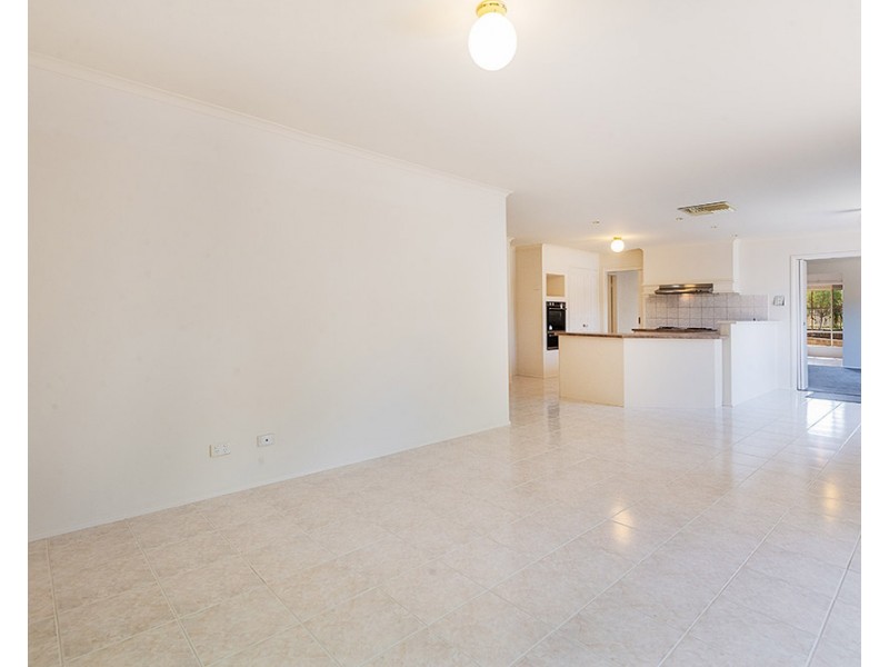 203 Monahans Road, Cranbourne West VIC 3977