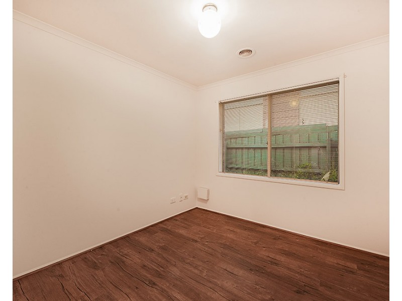 203 Monahans Road, Cranbourne West VIC 3977