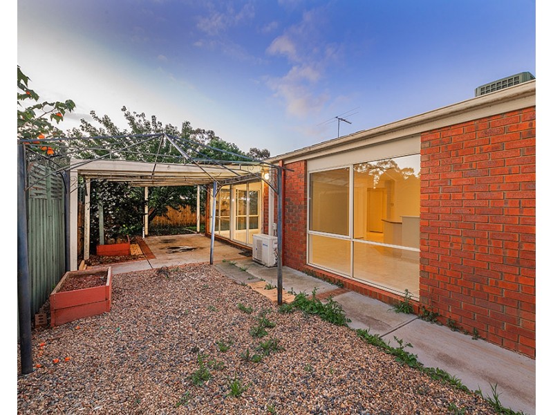 203 Monahans Road, Cranbourne West VIC 3977
