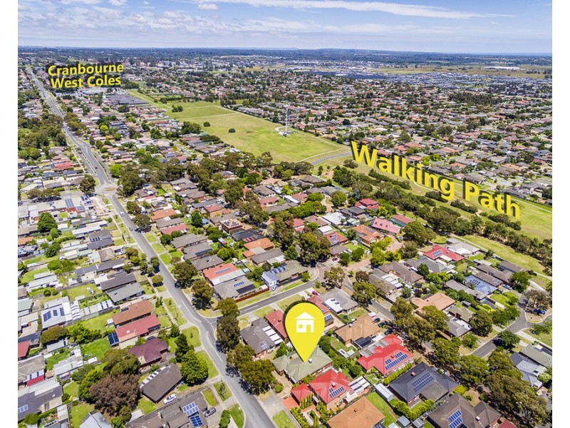 203 Monahans Road, Cranbourne West VIC 3977