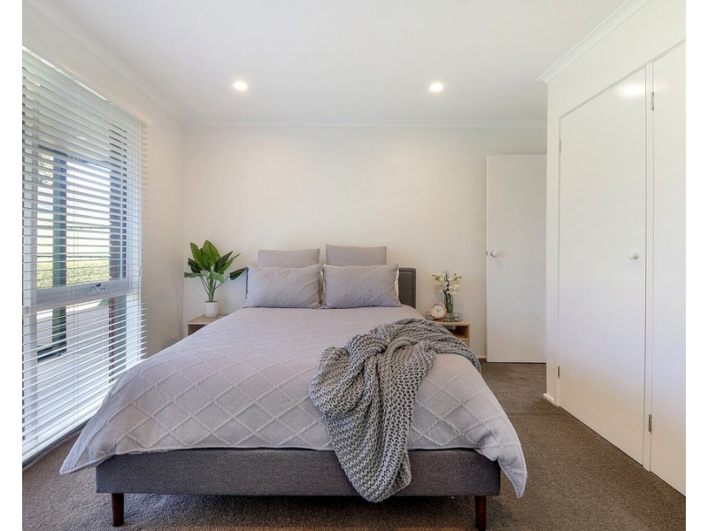 19 Guildford Crescent, Narre Warren VIC 3805