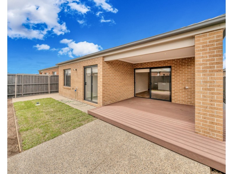 11 Sustain Cct, Lyndhurst VIC 3975