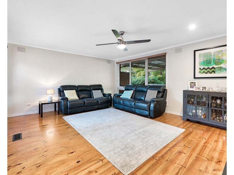 23 Ravensthorpe Crescent, Narre Warren VIC 3805