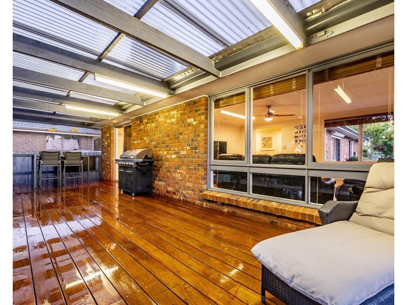 23 Ravensthorpe Crescent, Narre Warren VIC 3805