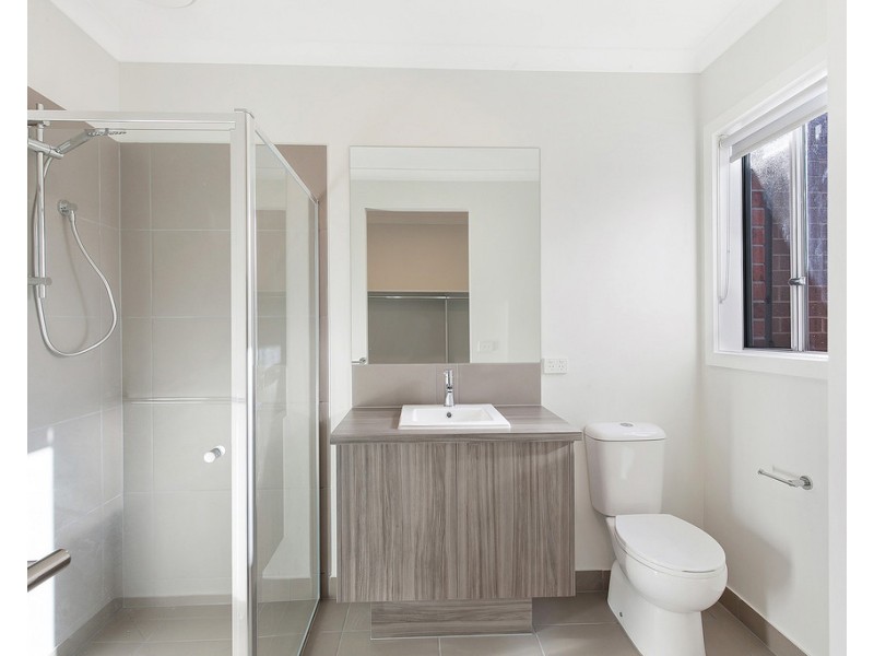 14 Amaya Way, Rockbank VIC 3335