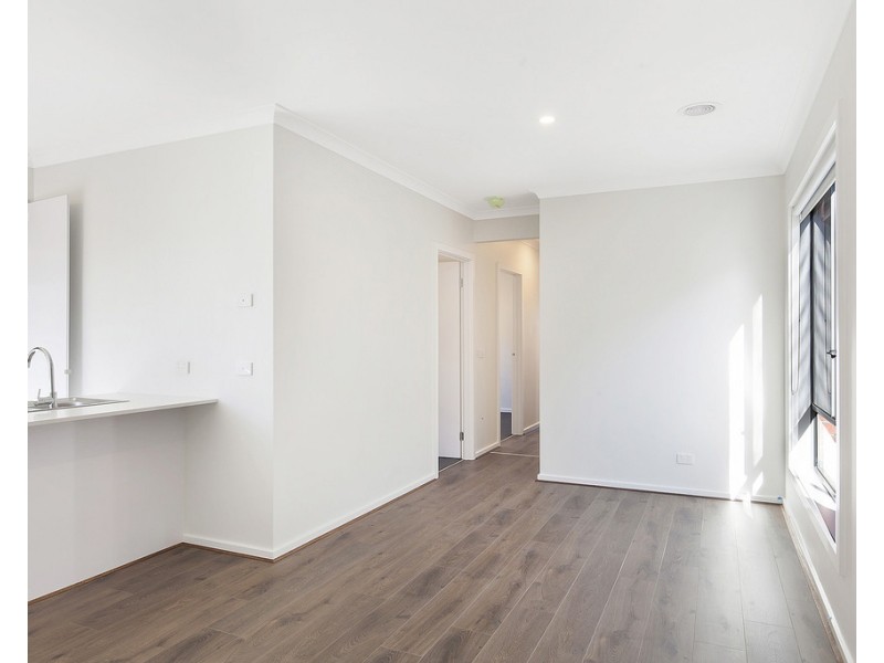 14 Amaya Way, Rockbank VIC 3335