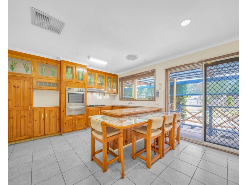 86 Clairmont Avenue, Cranbourne VIC 3977