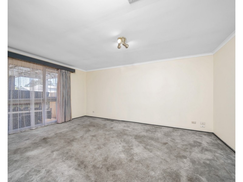 86 Clairmont Avenue, Cranbourne VIC 3977