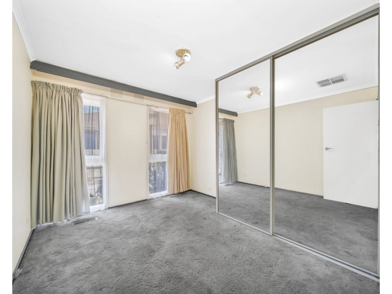 86 Clairmont Avenue, Cranbourne VIC 3977