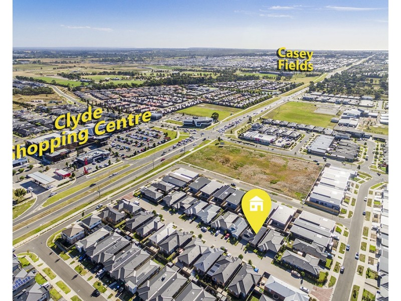 6 Naso Place, Clyde North VIC 3978