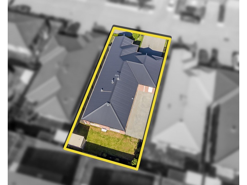 6 Naso Place, Clyde North VIC 3978