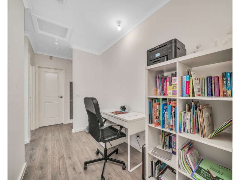 11 Storm Ave, Lyndhurst VIC 3975