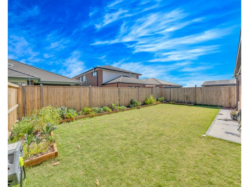 11 Storm Ave, Lyndhurst VIC 3975