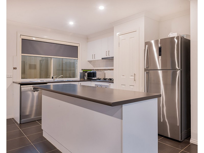 12 Southampton Drive, Langwarrin VIC 3910