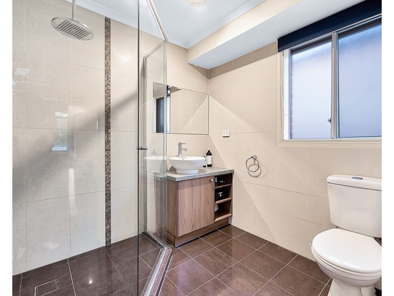 36 May Gibbs Crescent, Lynbrook VIC 3975