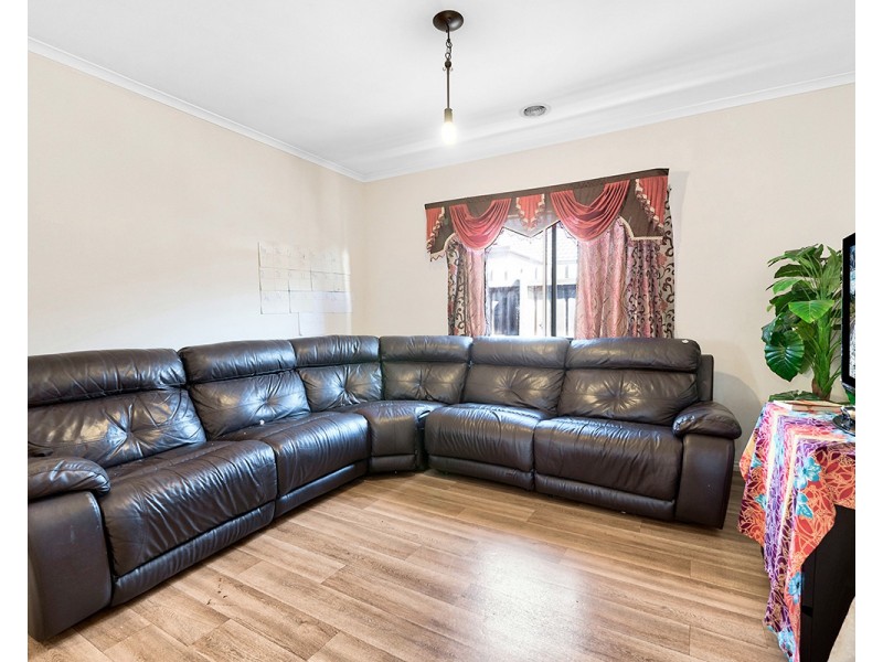 6 Prichard Avenue, Lynbrook VIC 3975