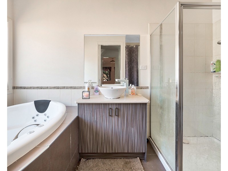 6 Prichard Avenue, Lynbrook VIC 3975