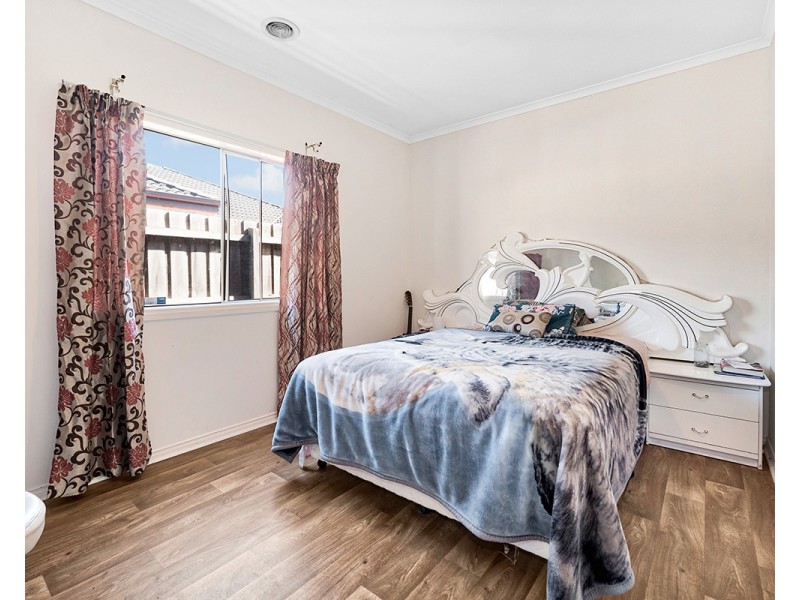 6 Prichard Avenue, Lynbrook VIC 3975