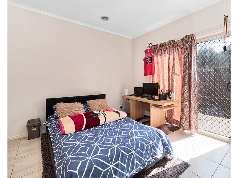 6 Prichard Avenue, Lynbrook VIC 3975