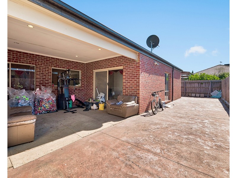 6 Prichard Avenue, Lynbrook VIC 3975