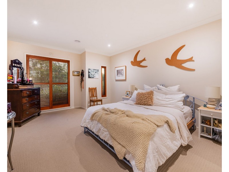 102 Sabel Drive, Cranbourne North VIC 3977