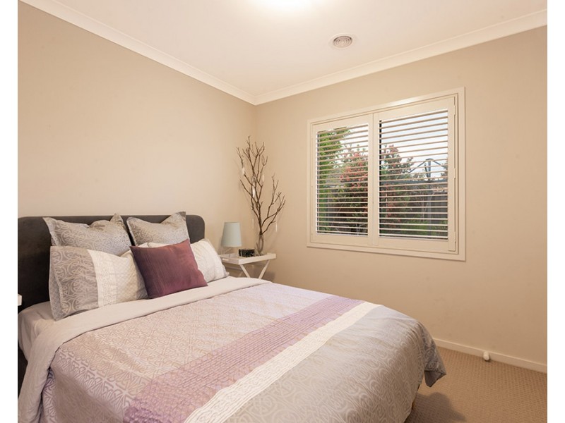 102 Sabel Drive, Cranbourne North VIC 3977