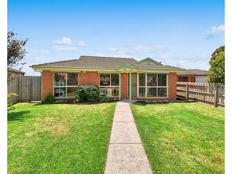11 Oates Court, Cranbourne North VIC 3977