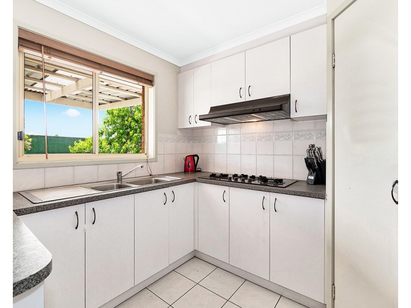 11 Oates Court, Cranbourne North VIC 3977