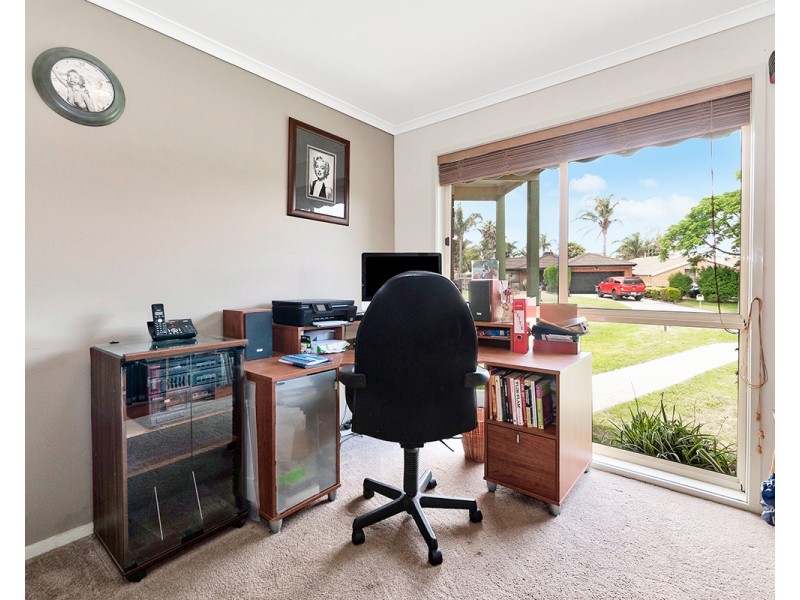 11 Oates Court, Cranbourne North VIC 3977