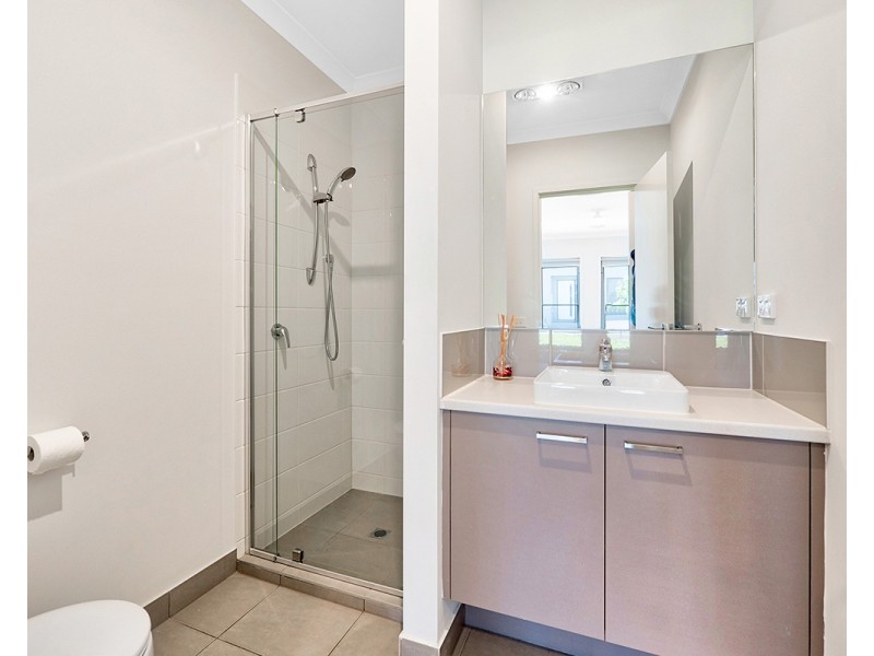 3 Supplejack Walk, Cranbourne North VIC 3977