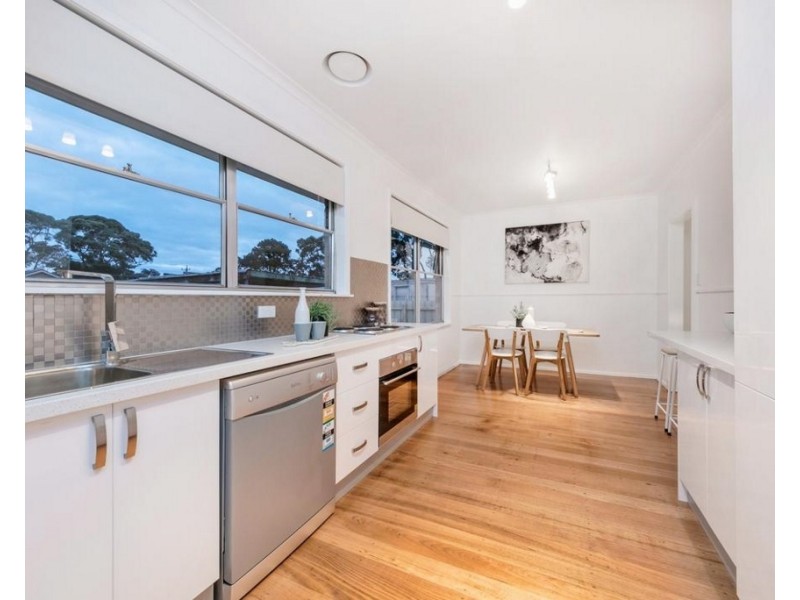 17 Windoo Street, Frankston North VIC 3200