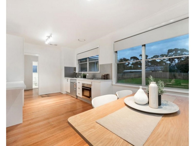 17 Windoo Street, Frankston North VIC 3200