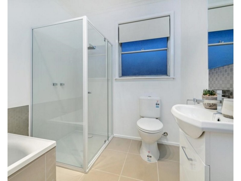 17 Windoo Street, Frankston North VIC 3200